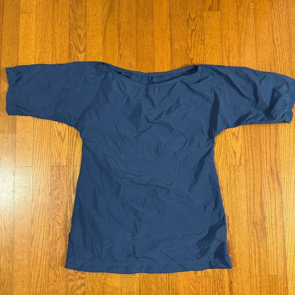 Navy Blue Sweat Wicking Tunic Style Shirt, No Brand
